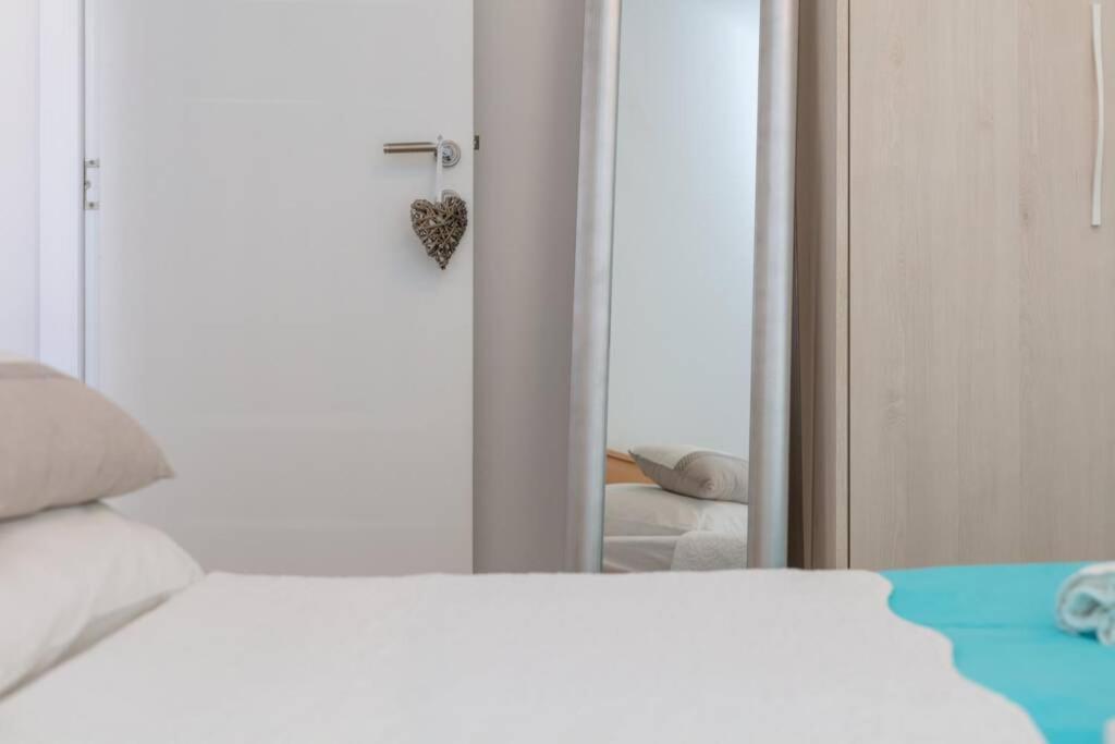 Seaview Apartment Sparkle Iskra - Povlja, Brac Povlja  Ngoại thất bức ảnh