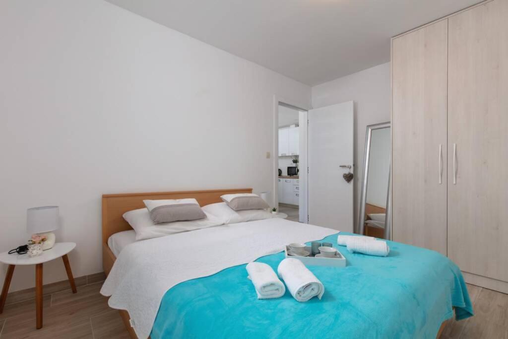 Seaview Apartment Sparkle Iskra - Povlja, Brac Povlja  Ngoại thất bức ảnh
