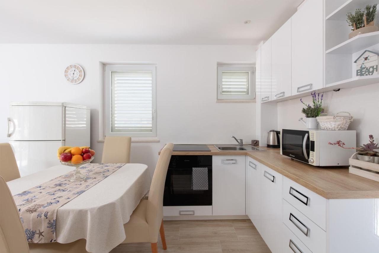 Seaview Apartment Sparkle Iskra - Povlja, Brac Povlja  Ngoại thất bức ảnh