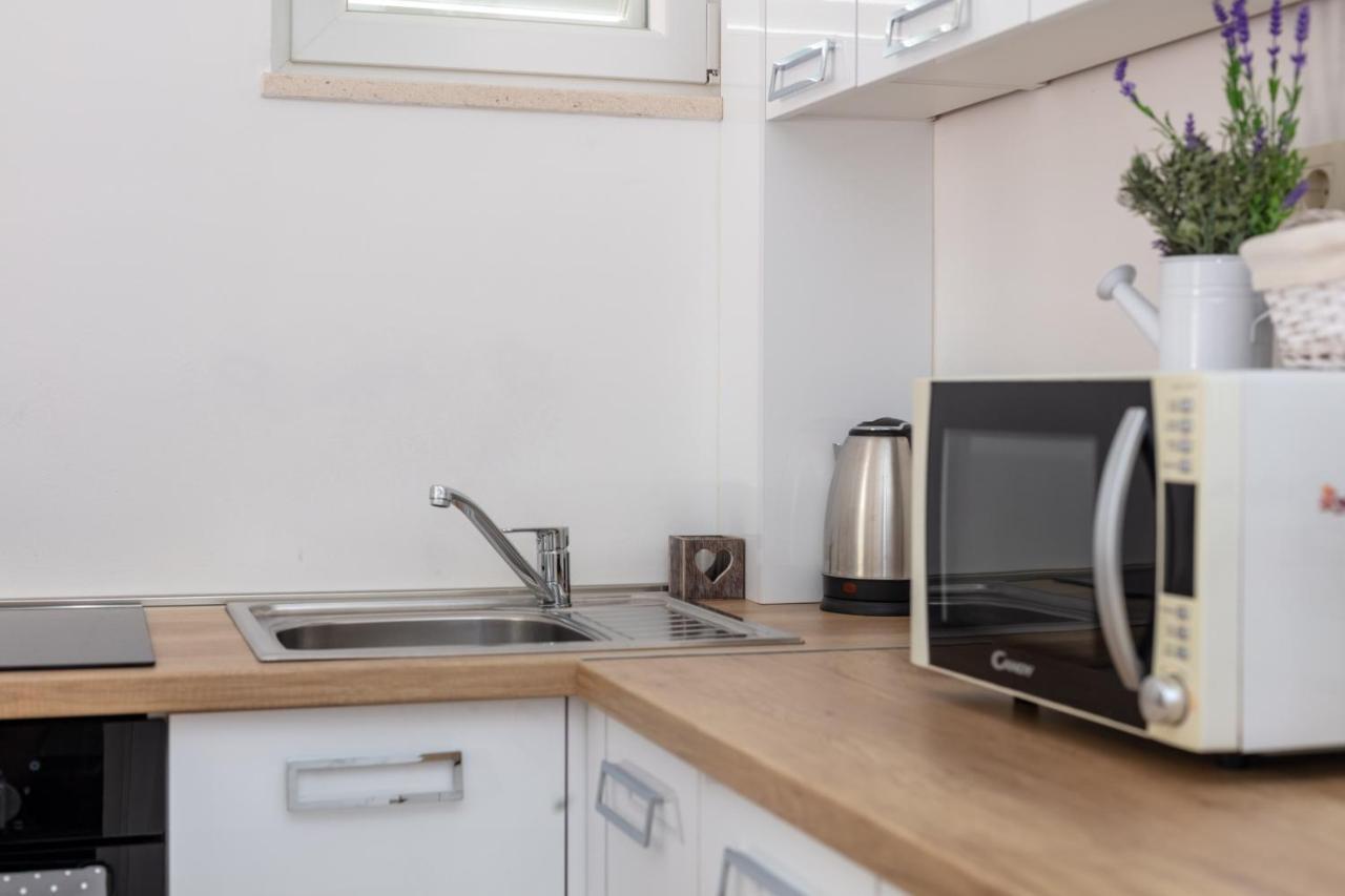 Seaview Apartment Sparkle Iskra - Povlja, Brac Povlja  Ngoại thất bức ảnh