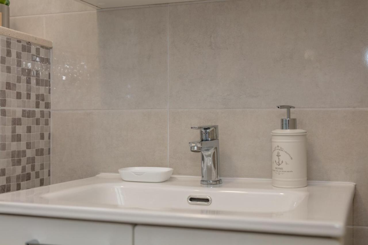 Seaview Apartment Sparkle Iskra - Povlja, Brac Povlja  Ngoại thất bức ảnh
